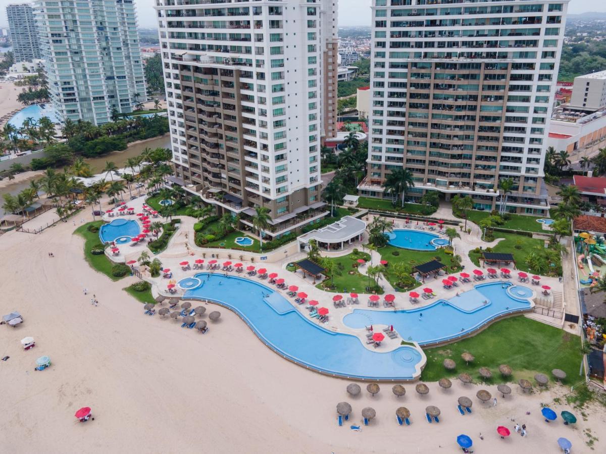 Ocean Front Condo Sleeps 4 Adults-Grand Venetian T3000-1606 Puerto Vallarta Exterior foto